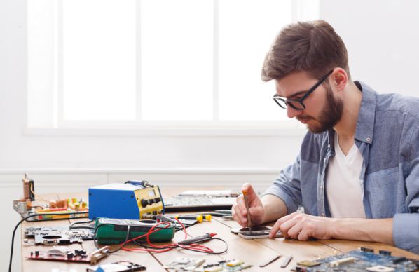 RepairTechnician_740912059s